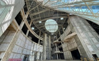 云南天古科技 “黑科技”建材有多神奇？来看看摔不破的盘子和烧不坏的玻璃