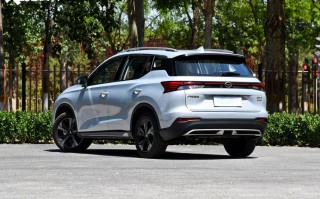 广汽传祺gs4科技版 主打性价比，15T+169马力，智联等级高，实拍传祺GS4